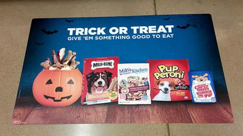J.M. Smucker Co. 'Trick or Treat' Floor Cling