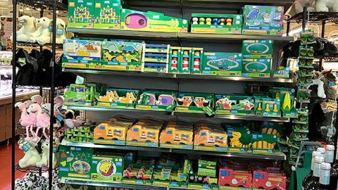 Whole Foods PBS Kids 'Great Gifts' Endcap